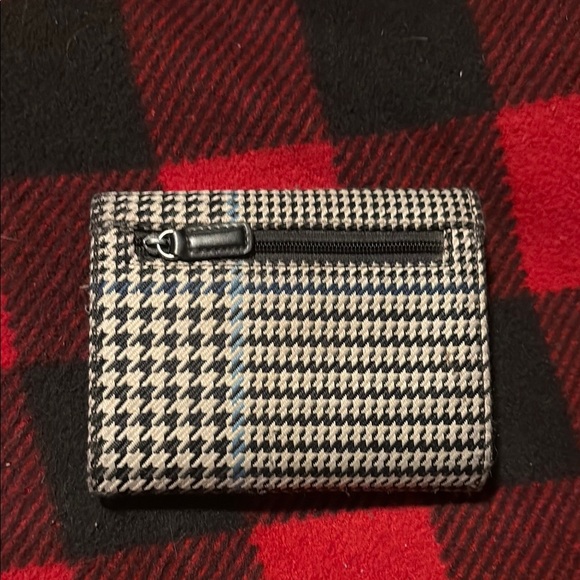 Ralph Lauren Black and White Houndstooth Wallet - Picture 2 of 4